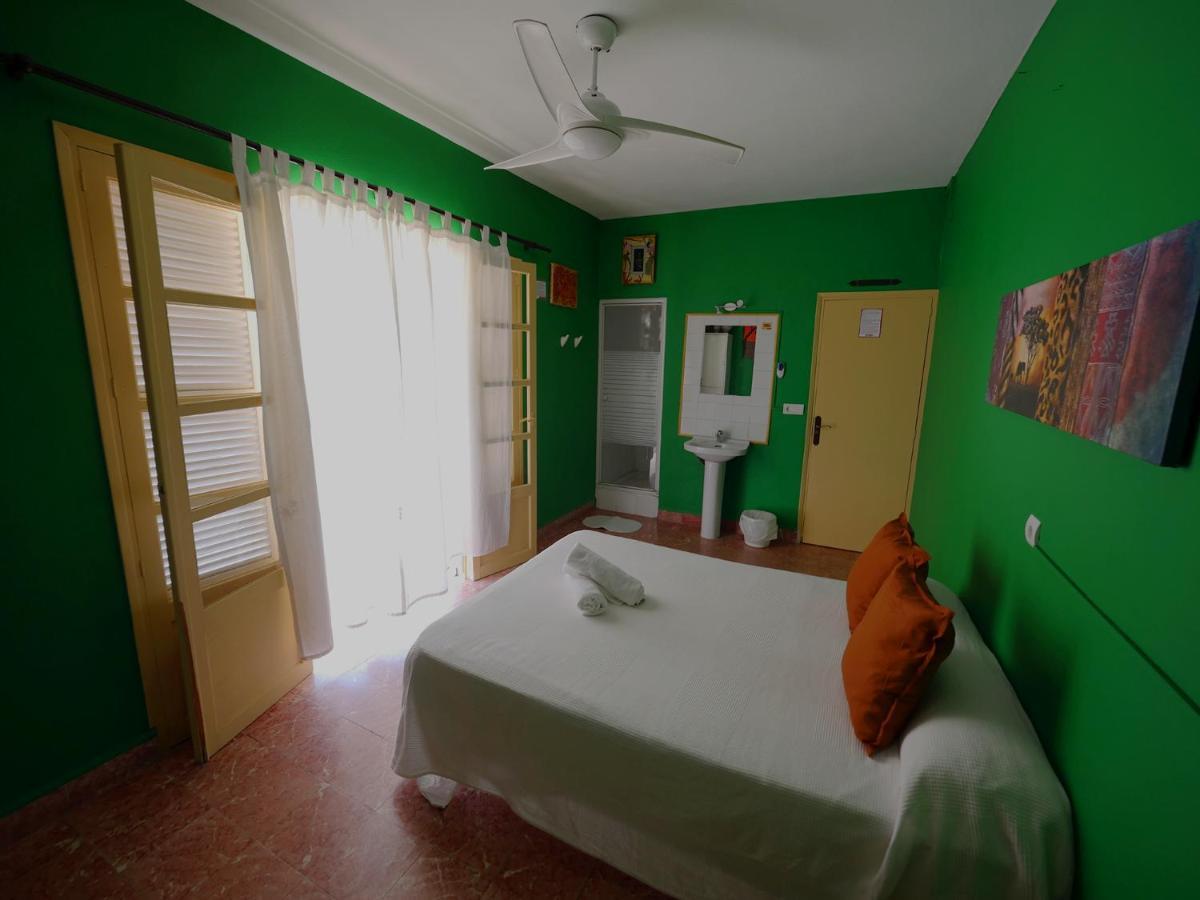 Hostal Giramundo Ibiza Eksteriør billede